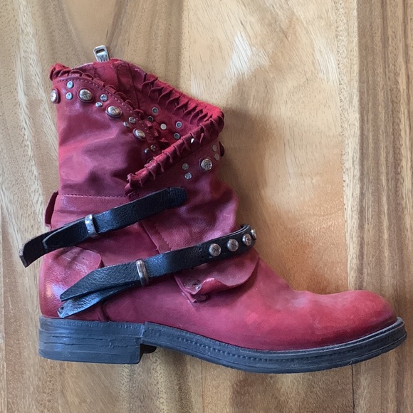 AS98 boots.  Worn 2x.  Ladies zip up - Picture 2 of 4